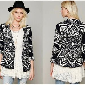 NWOT Free People smitten kitten sweater jacket. Size medium
